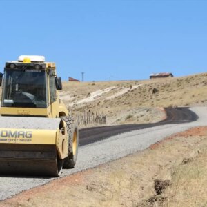 karliovada yol calismalari devam ediyor E9EyXqml