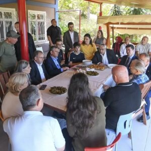 ozgur ozelden teb genel sekreterine taziye ziyareti SWOF1WxV