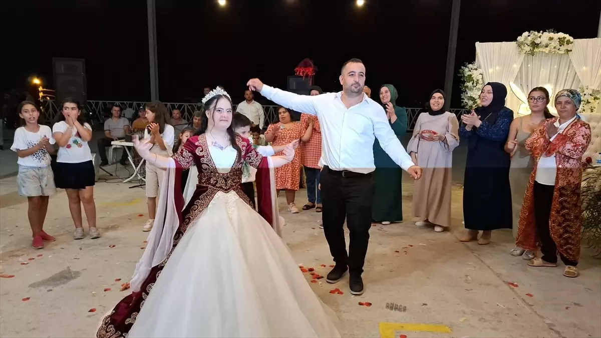 down sendromlu gulsumun dugun hayali gercek oldu 7MrPwiTD