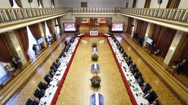 kavga cikmis komisyonu terk etmislerdi dem partiden aciklama geldi 1vSzyquC