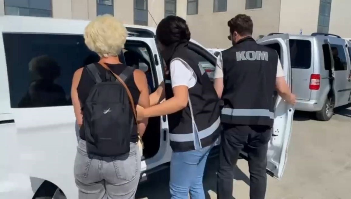 sahte belgeyle gayrimenkul satisiuckisi tutuklandi SxO3vCnQ