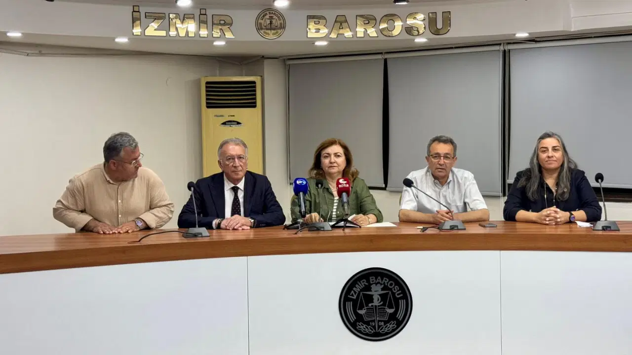 İzmir Barosu’na Yönelik Soruşturmaya Tepkiler Artıyor