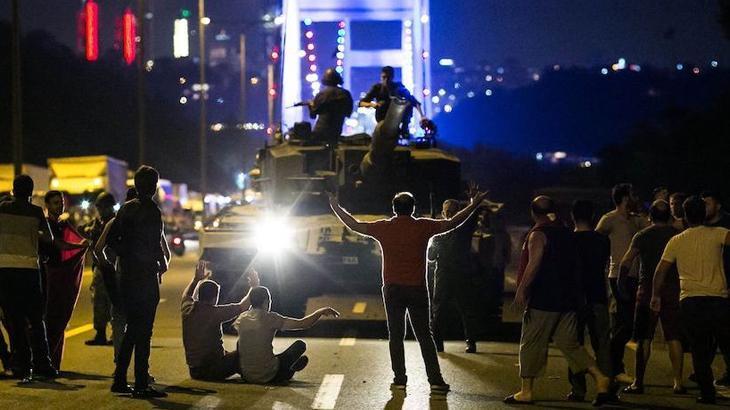 Siyasilerden 15 temmuz mesajlari kahramanlik destani yazildi Ky8fEDG6
